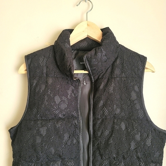 Banana Republic Heated Vest Size Small - Picture 4 of 10